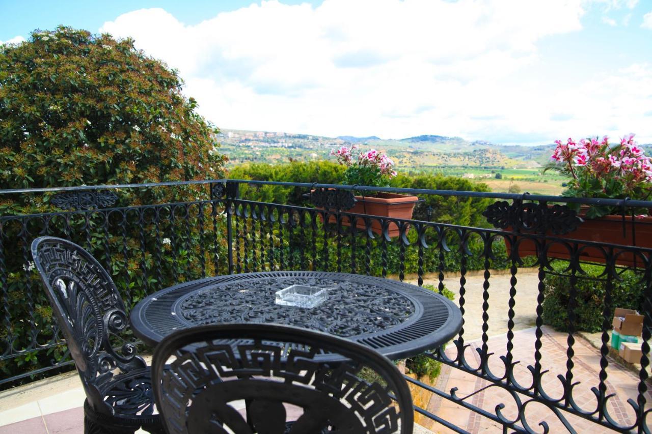 Hotel Foresteria Baglio Della Luna Agrigento Ngoại thất bức ảnh